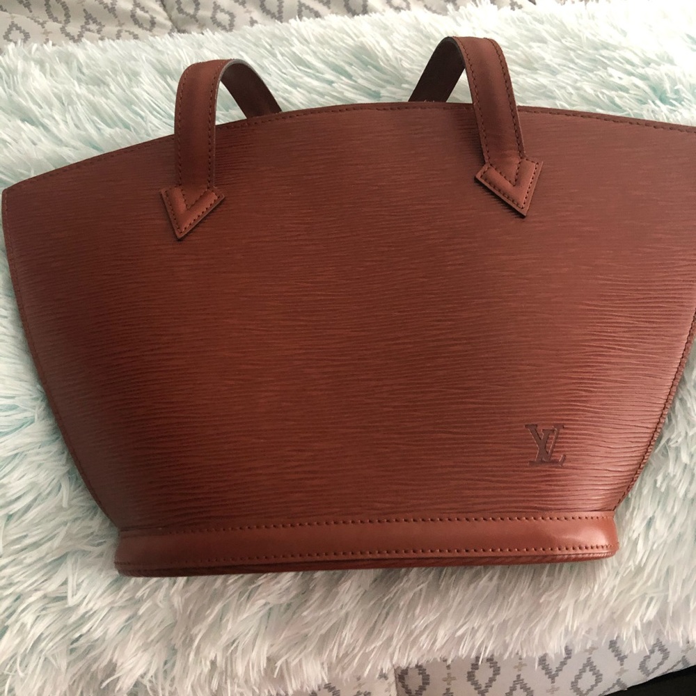 Authentic LV Epi Saint Jacque in Kenyan Fawn.
